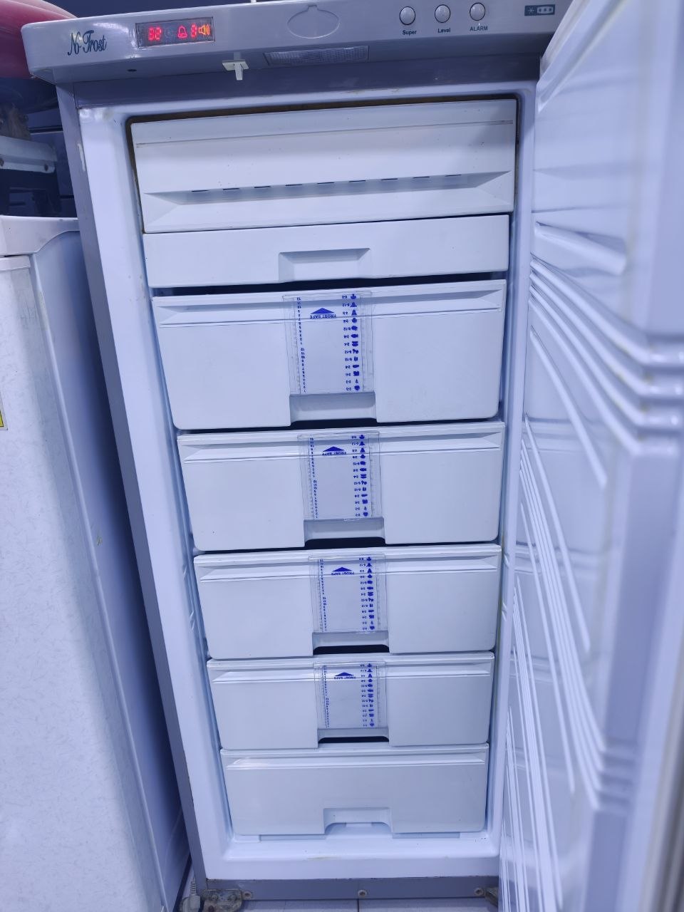 كود 8808
❄️ فريزر كريازي نوفروست كسر زيرو