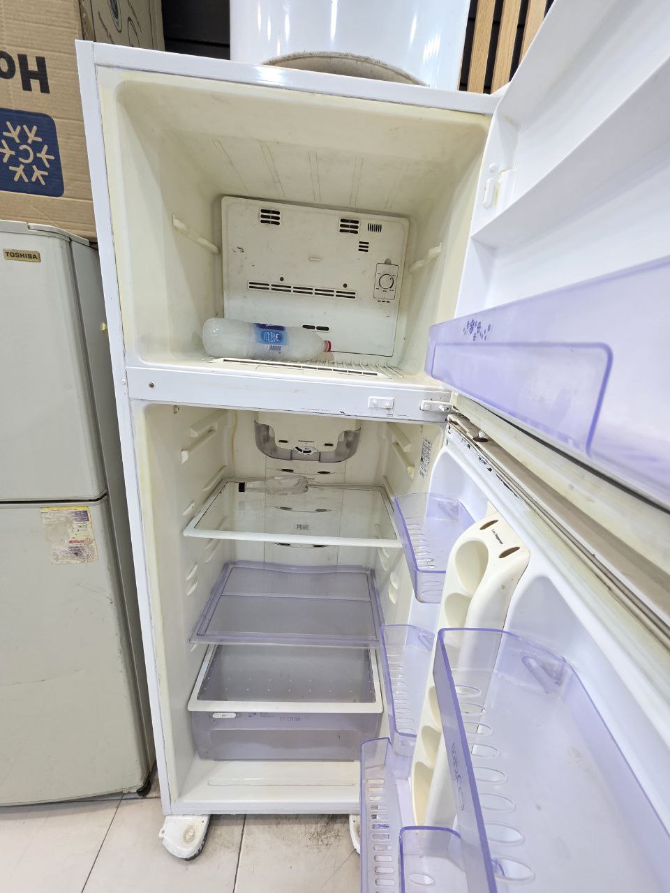 ثلاجه ايديال 20 قدم نوفروست استعمال بحاله جيده كود 2847