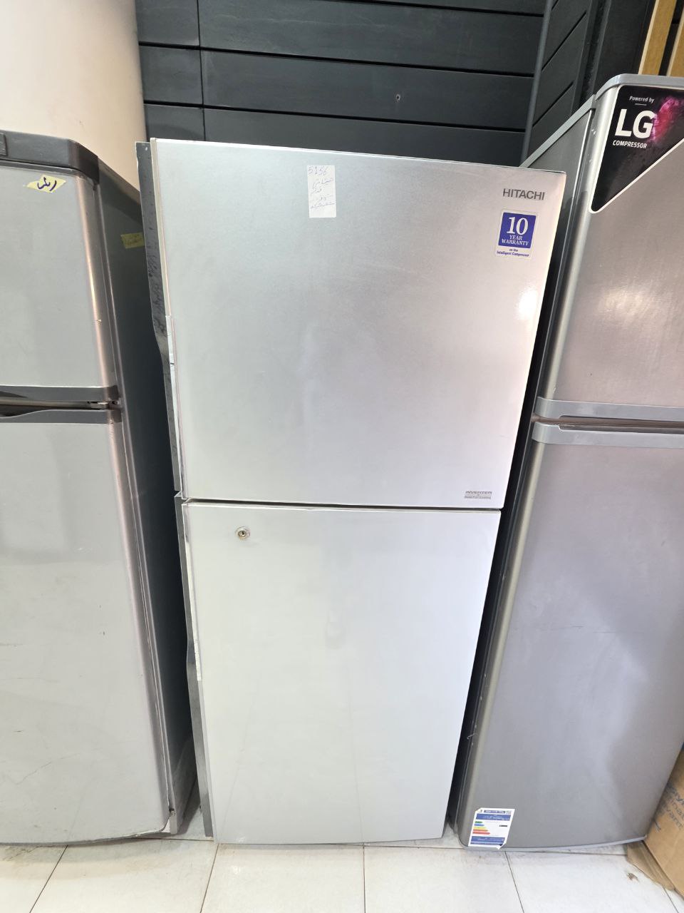 ثلاجه هيتاشي 14 قدم نوفروست استعمال بحاله ممتازه كود 5156