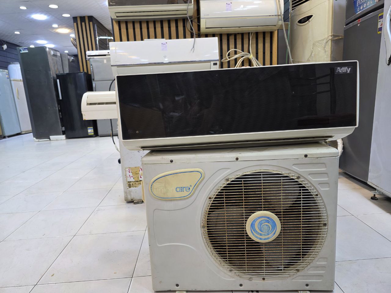 كود 5502
بارد ساخن
تكييف يونين اير أسود بارد / ساخن 1.5 حصان