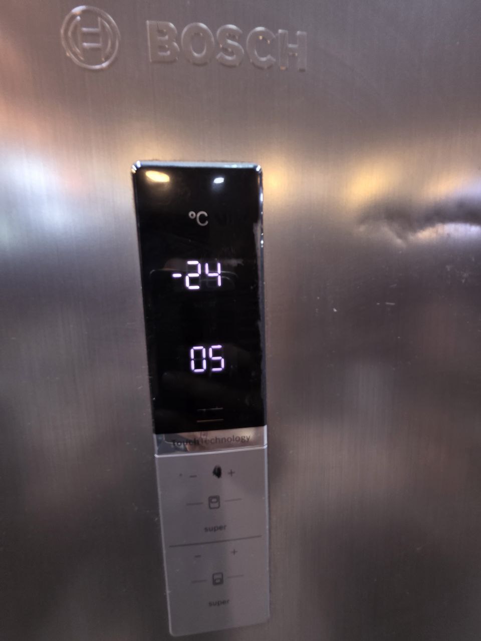 كود 3925
تلاجه بوش20قدم
نوفروست