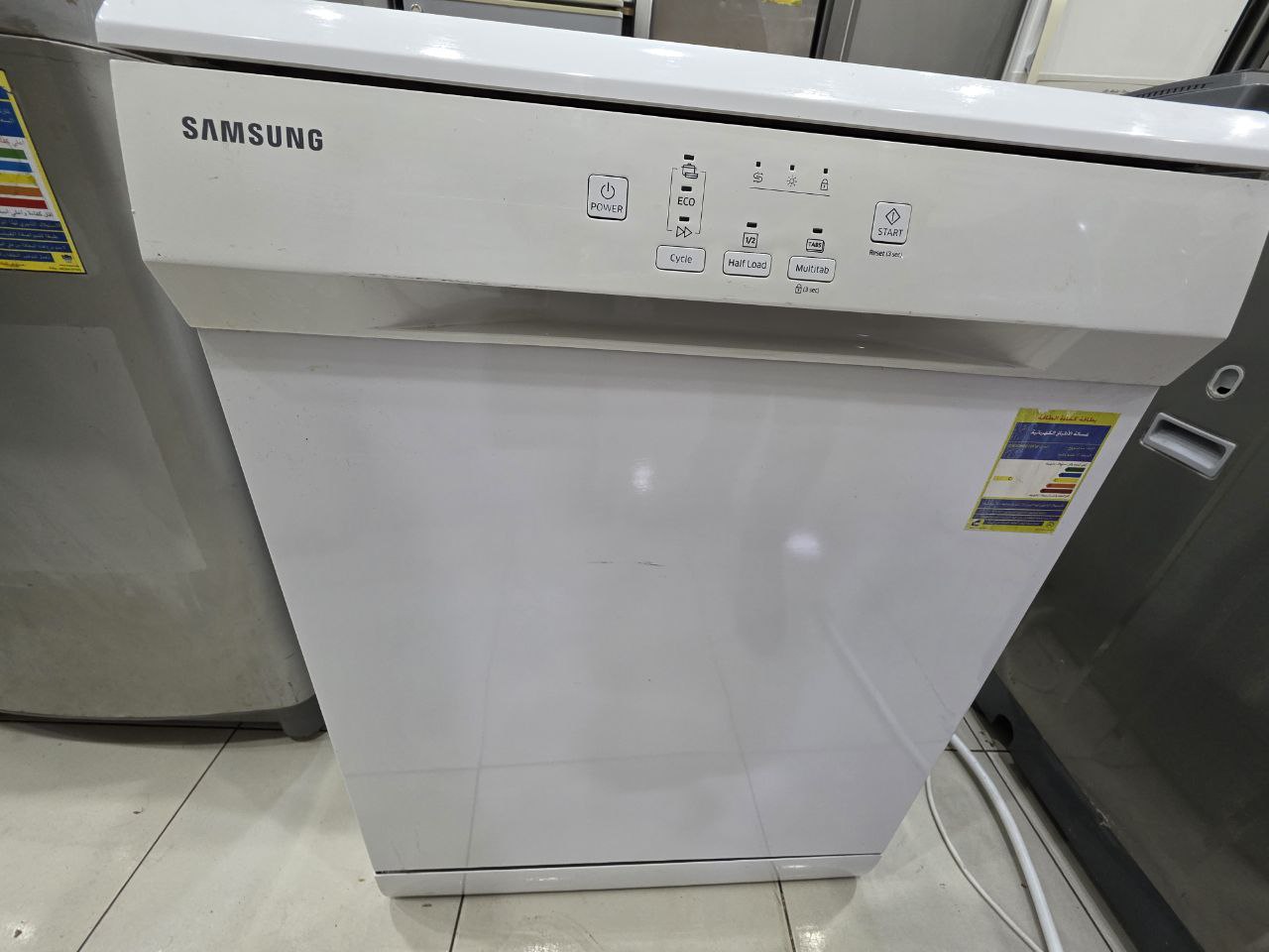 غسالة اطباق كسر زيرو  سعة كبيرة (~12 كجم) كود 5509
خيارات غسل متعددة