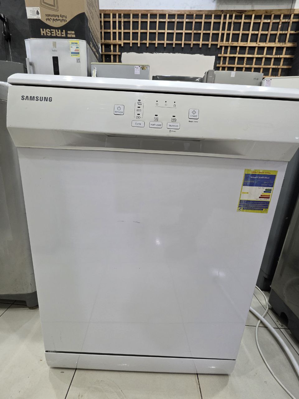غسالة اطباق كسر زيرو  سعة كبيرة (~12 كجم) كود 5509
خيارات غسل متعددة
