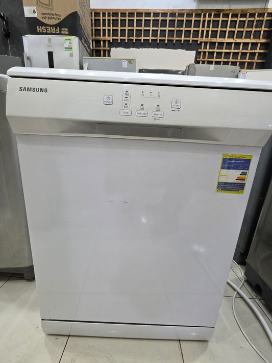 غسالة اطباق كسر زيرو  سعة كبيرة (~12 كجم) كود 5509
خيارات غسل متعددة