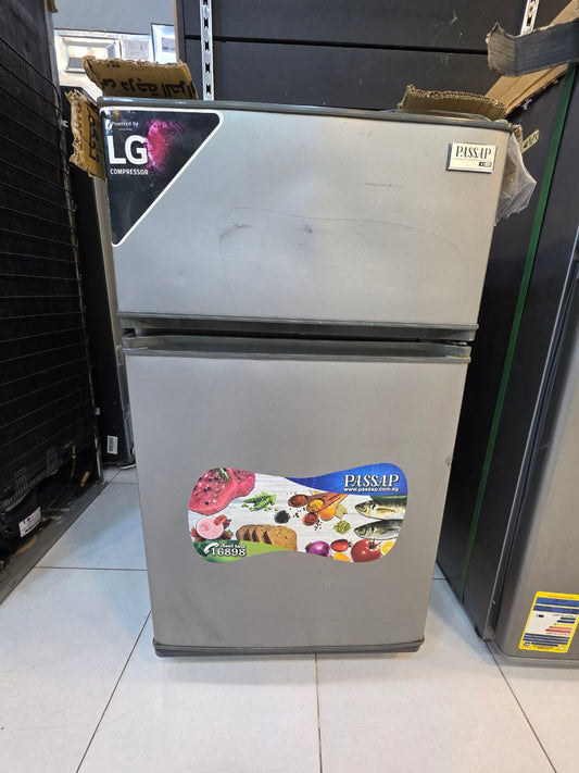 كود 5529
8قدم
تلاجه بساب بموتور lg فرز 
تصللح مكاتب ومني بار واستخدام شخصي