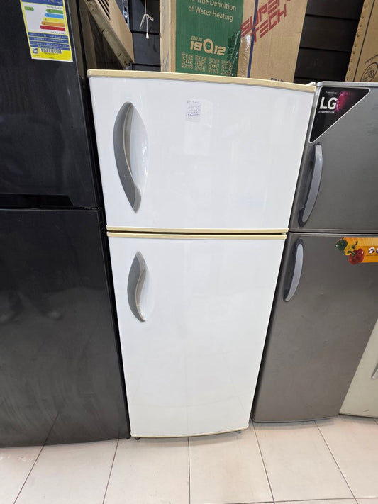 ثلاجه كريازي 14قدم  نوفروست استعمال حاله جيده  كود 4940