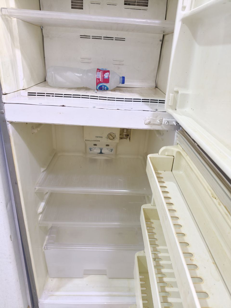 كود 4759 ثلاجه اديل 14قدم نوفروست استعمال بحاله جيده