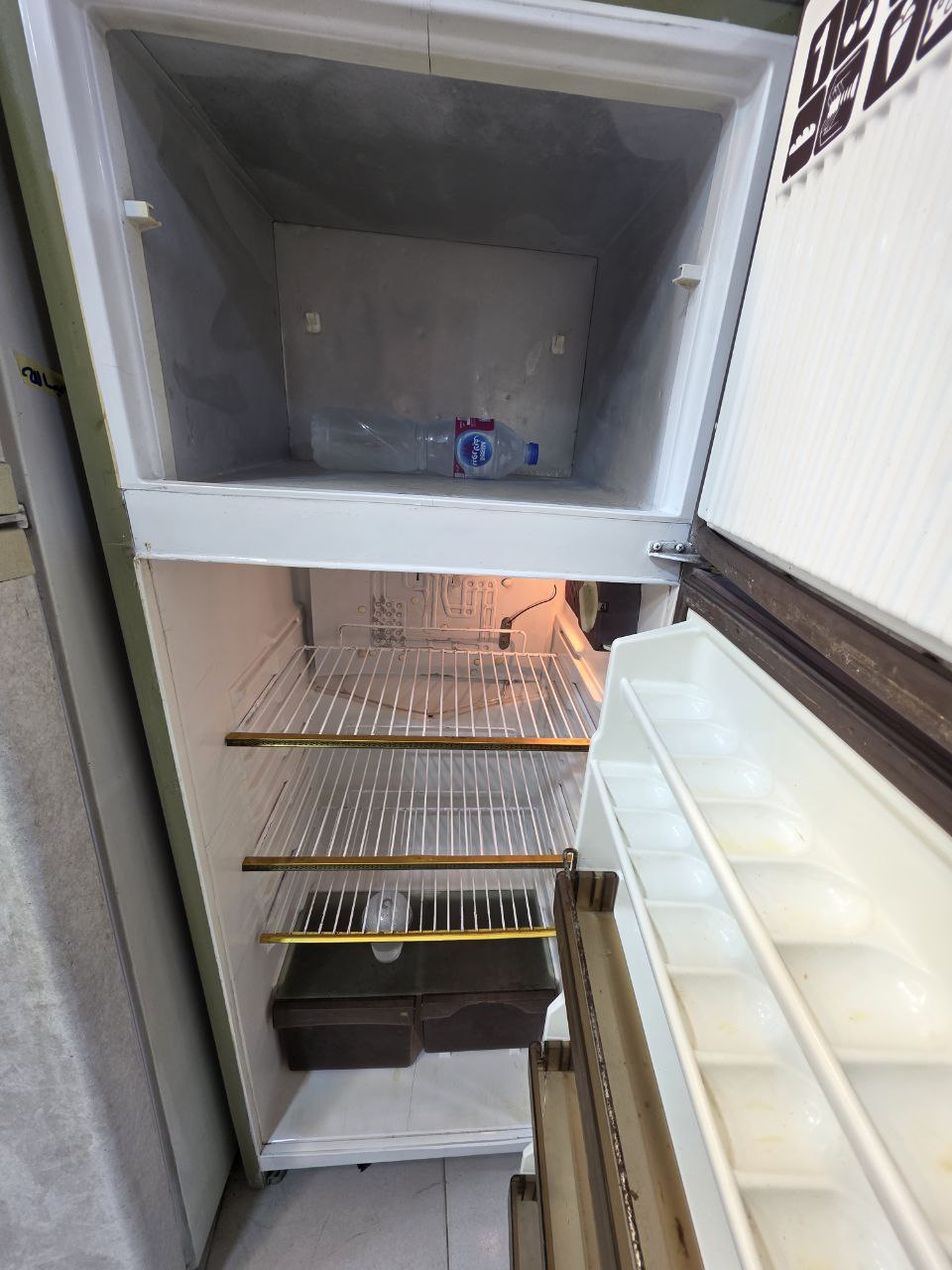 كود 4755
تلاجه 14 كريازي 
ضمان 3 شهور