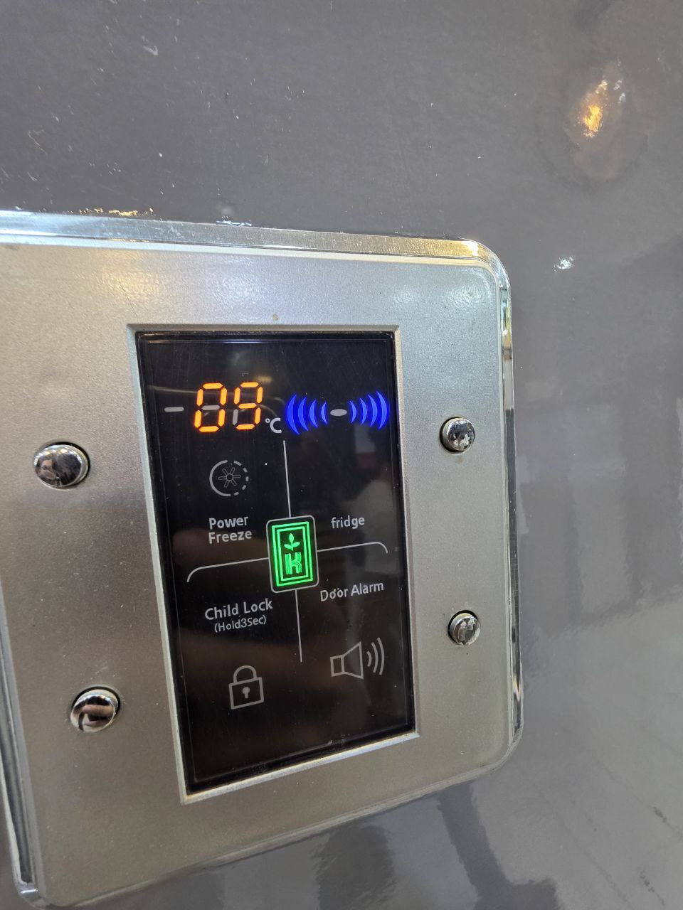 ثلاجه كريازي 22 قدم نوفرست مستعمله بحاله جيده كود 4546