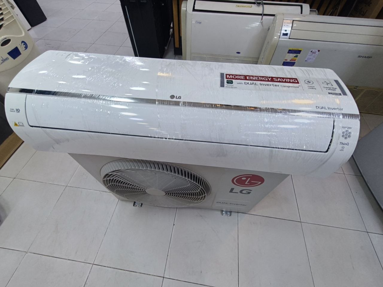 كود 7858
موديل: ال جى تكييف اسبلت انفرتر بقوة 3 حصان بارد ساخن بلازما S4-W24K22ME
كسر زيرو