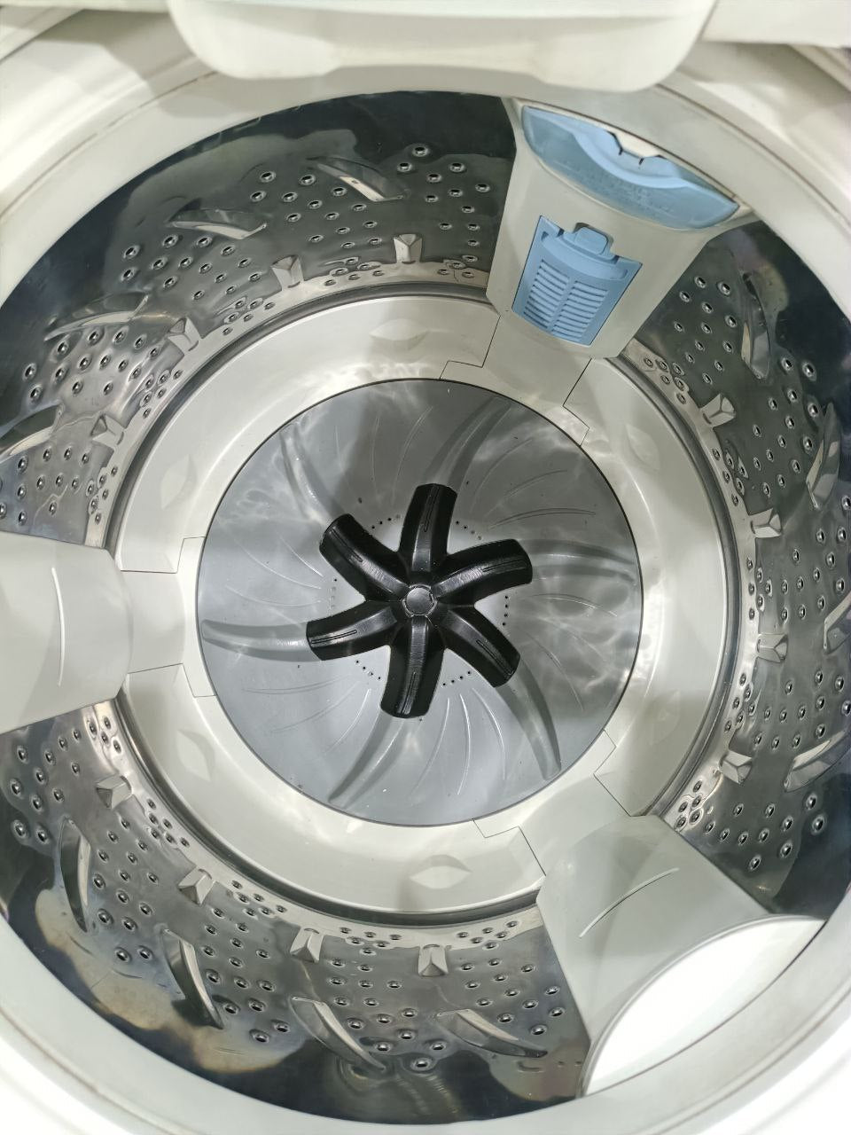 غساله توشيبا فوق اتوماتيك 10 كيلو استعمال بحاله جيده جدا  كود 3989