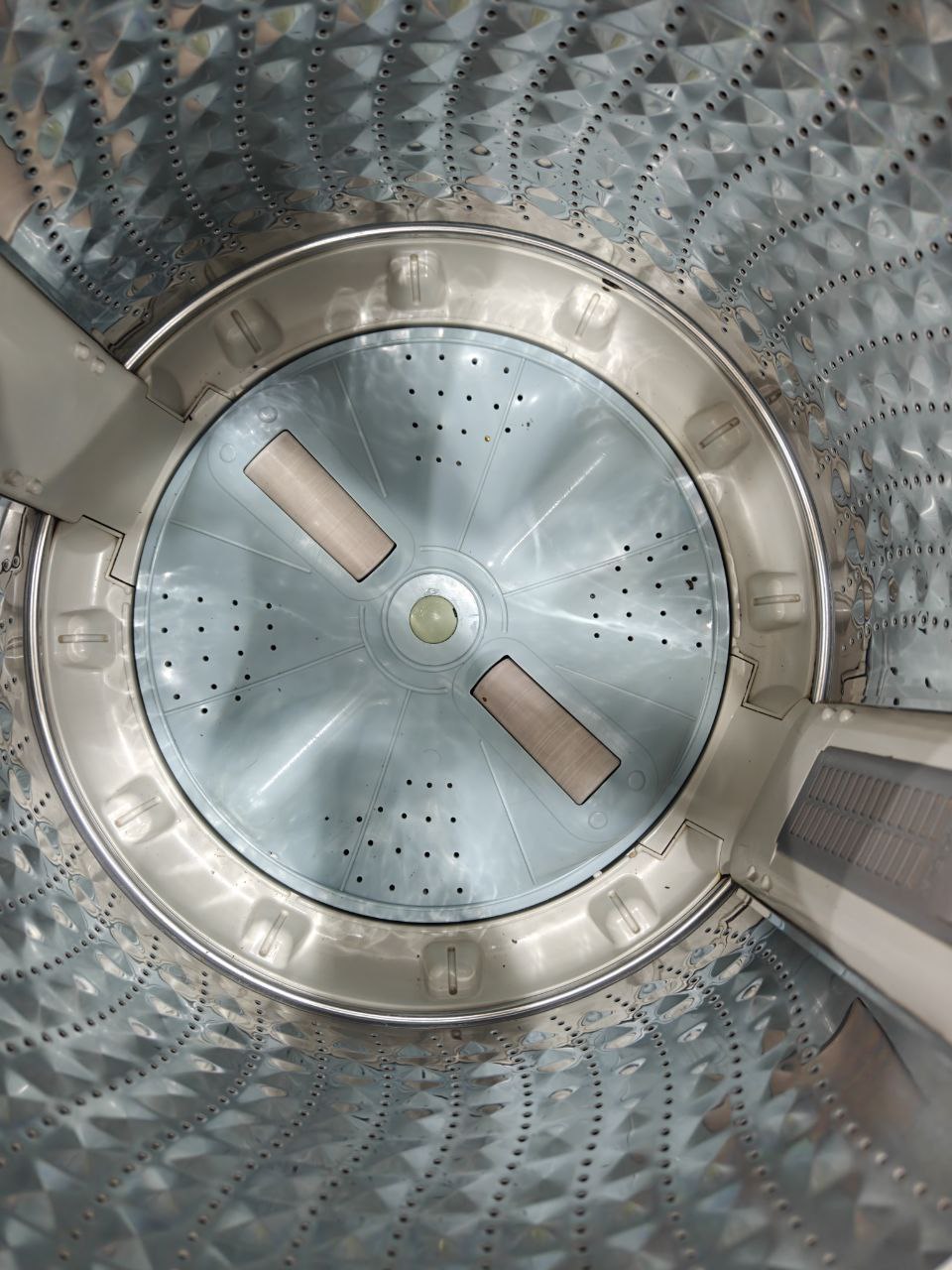 كود 4206
غساله فوق اتومتك علوي من سامسونج WA13F5S4UWA ، 13 كجم