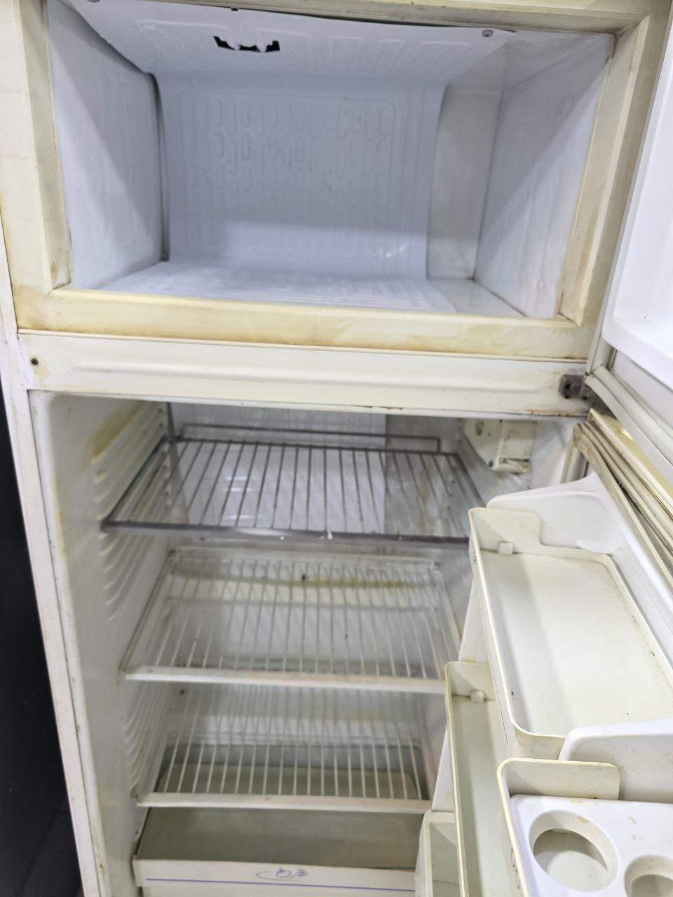 كود، 4182
تلاجه الاسكا 12قدم استعمال