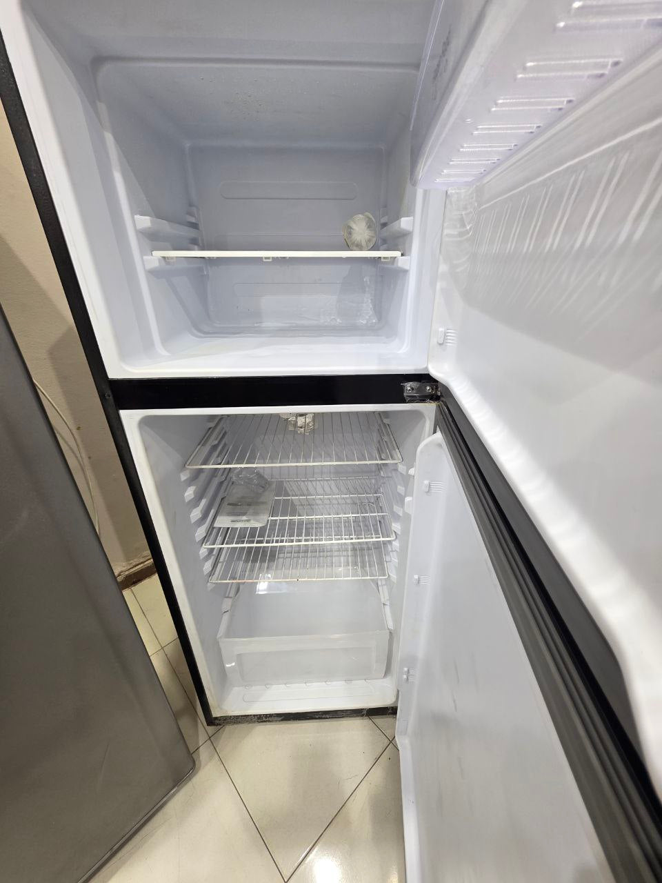 كود 5722
ثلاجة يونيون اير
12 قدم فرز ثاني
ديفروست بخاصية عدم تكوين تلج