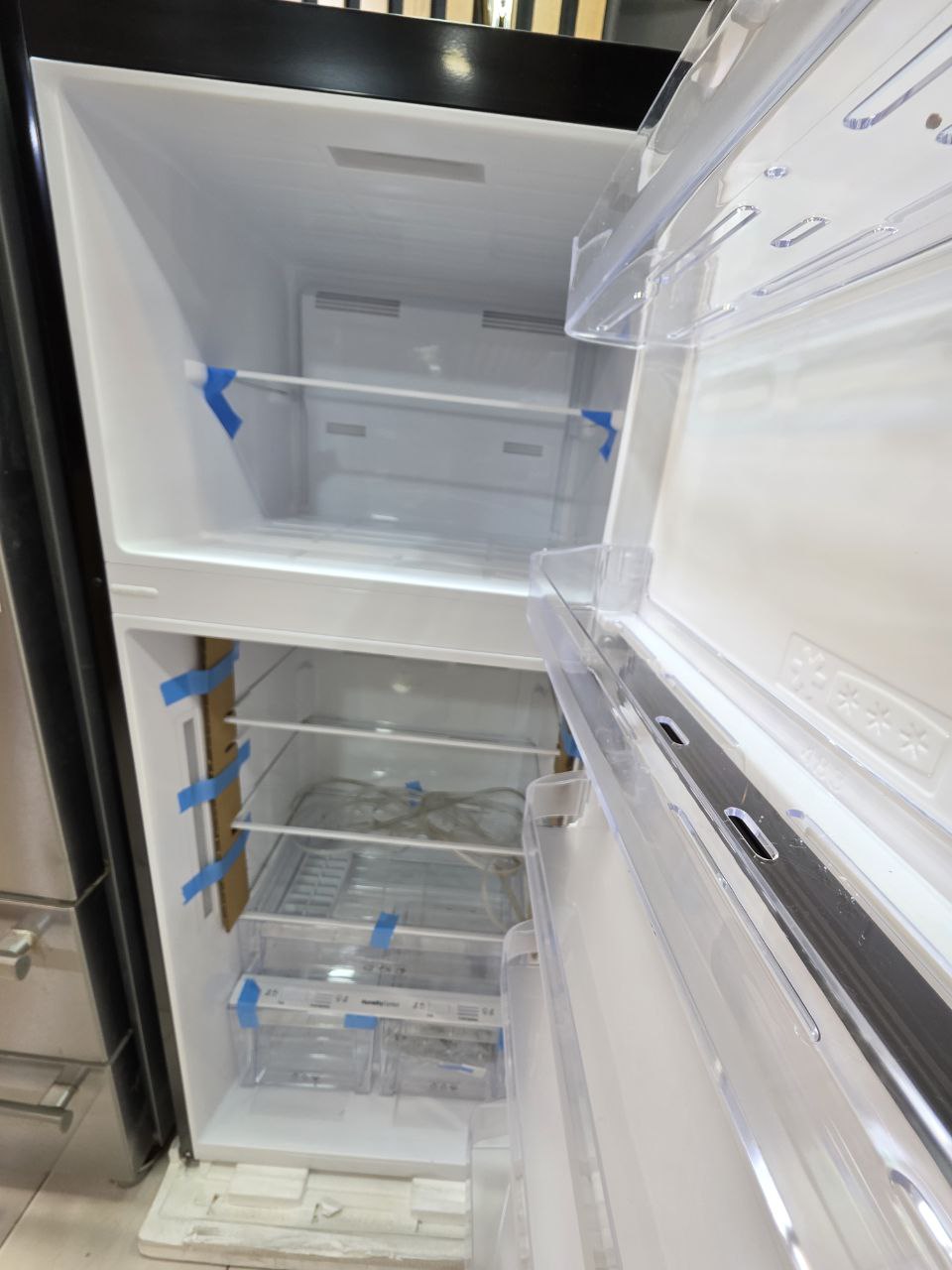 ثلاجه وايت بوينت جديده بضمان 5 سنوات 420 لتر 16 قدم