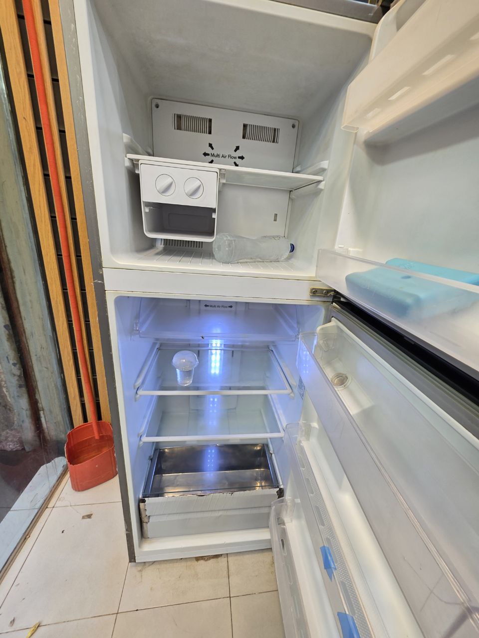 ثلاجه فريش 14 قدم نوفروست استعمال خفيف جدا حاله ممتازه كود 5101