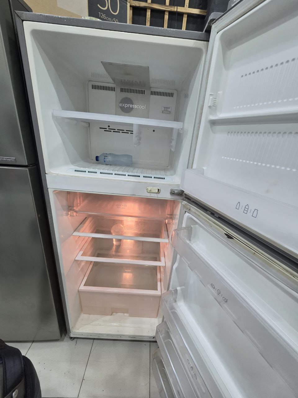 ثلاجه LG نوفروست 14 قدم استعمال بحاله جيده جدا كود 3922