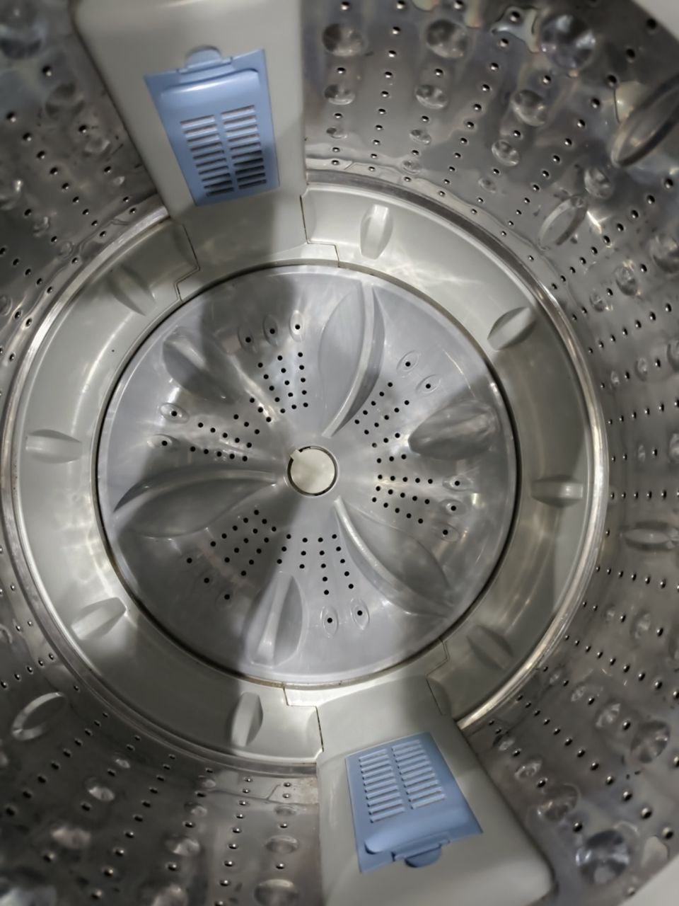 كود 3804
غسالة وايت بيونت 11k
فوق اتوماتيك
استعمال بحالة جيدة