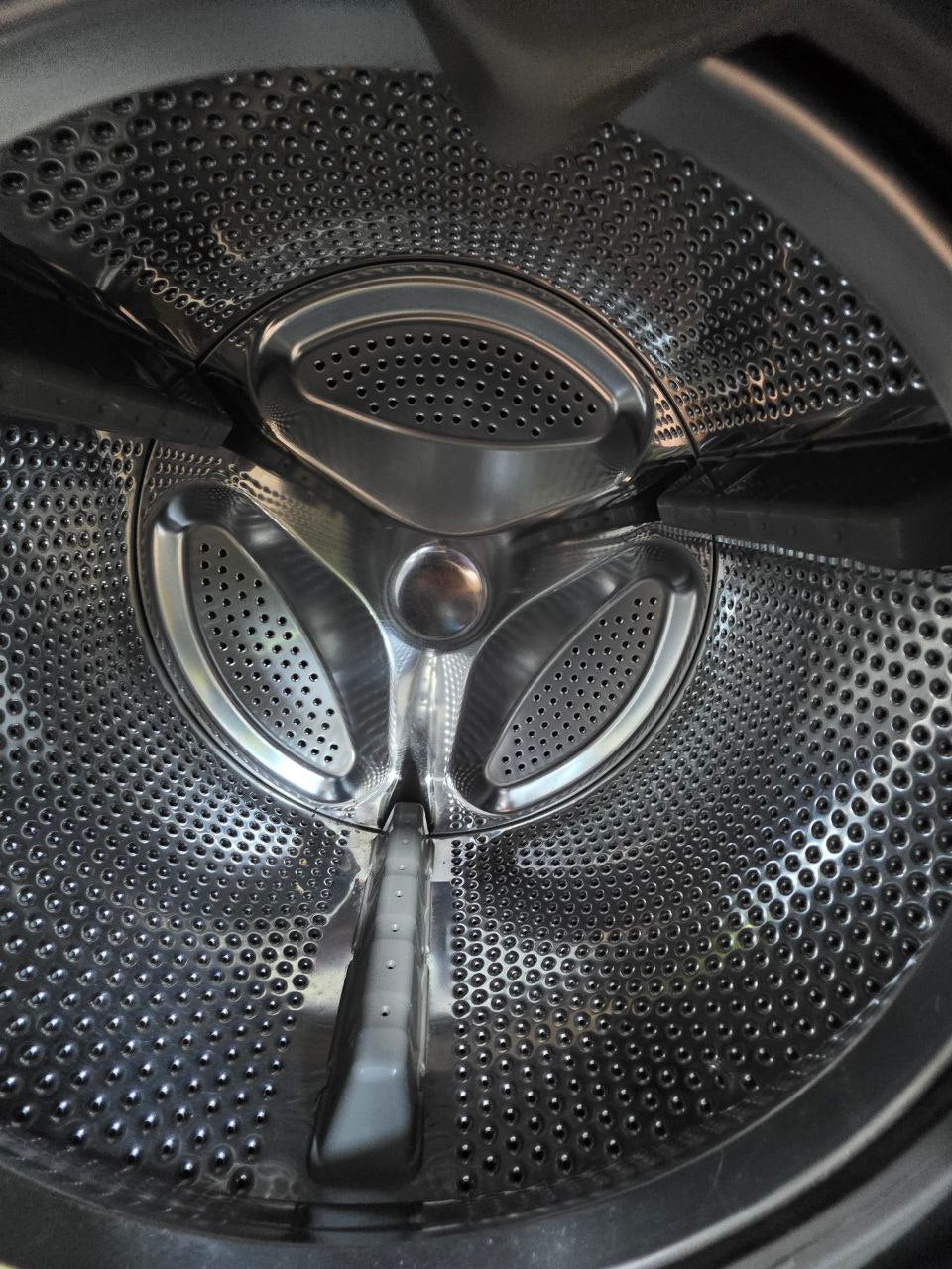 غساله زانوسي ديجيتال 7 كيلو مستعمله بحاله جيده جدا كود 4470