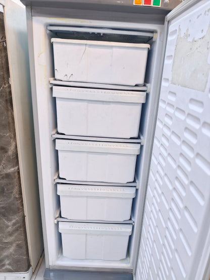 كود 6599
فريزر الاسكا  4 درج ديفروست 
استعمال