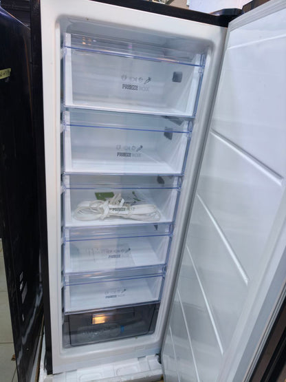 كود 6787
فريزر سوبر تك نوفروست 
6 دورج فرز بالكرتونه 


🔹 الماركة: يونيون إير 
🔹 السعة: 230 لتر