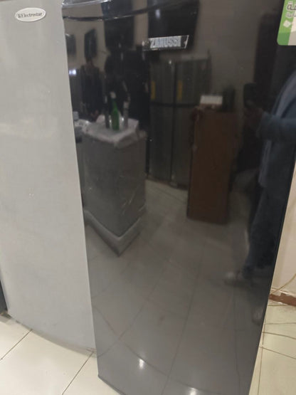 كود 7001
ثلاجة زانوسي  11 قدم
كسر زيرو

  320 لتر