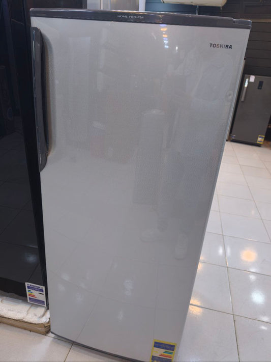 كود
ضمان 5 سنين  💪
فريزر  توشيبا استعمال اسبوع
كسر زيرو