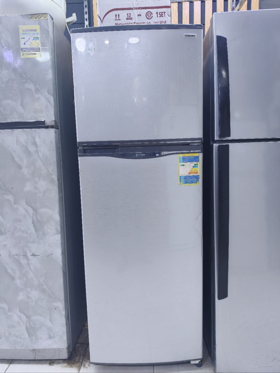 ثلاجة توشيبا 12 قدم نوفروست ❄️

استعمال بحالة ممتازة  كود 7717