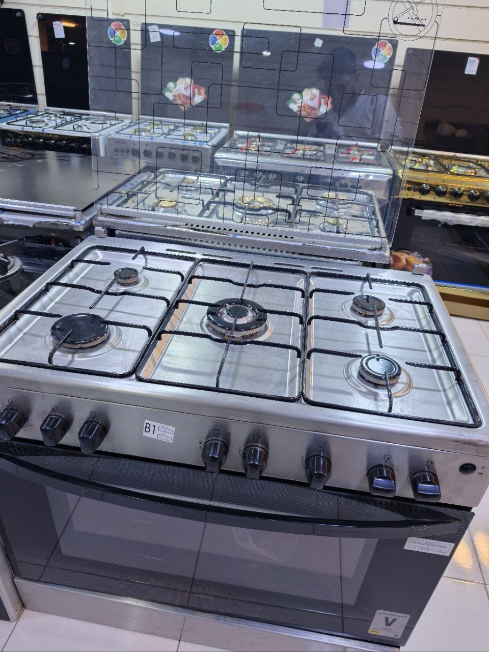 كود 5777                                               بوتجاز زانوسي                                             5شعله                                                                                          فرز ثاني