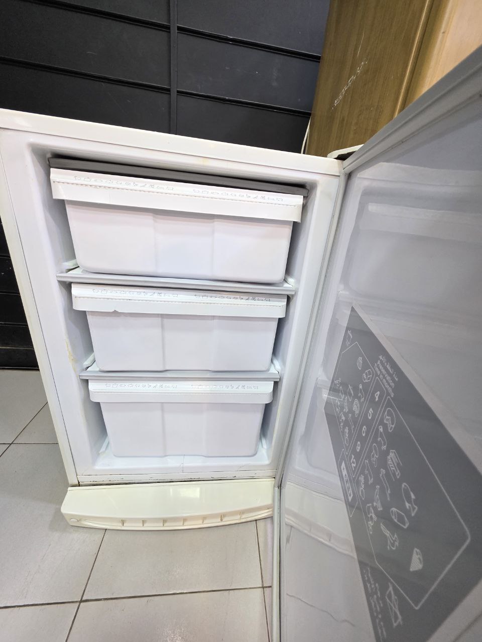 فريزر الاسكا 3 دورج حاله ممتازه مستعمل كود 5410