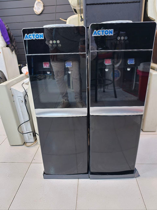 كود 5989

دسبنسر بارد ساخن بواقي تصدير بالضمان 

مزود بحافظة داخلية