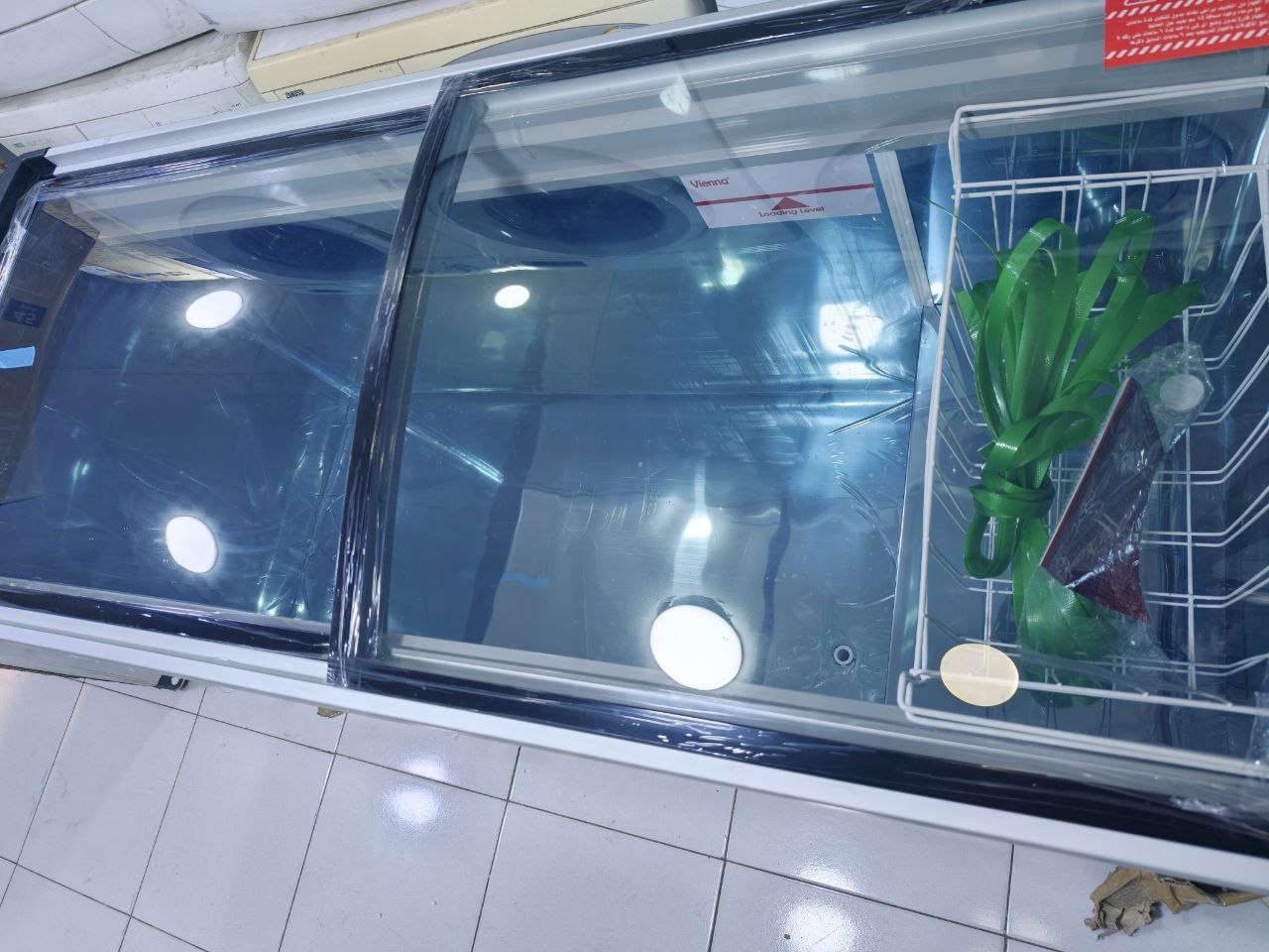 كود  5786                                         فريزر فينا 600لتر                               بواقي تصدير