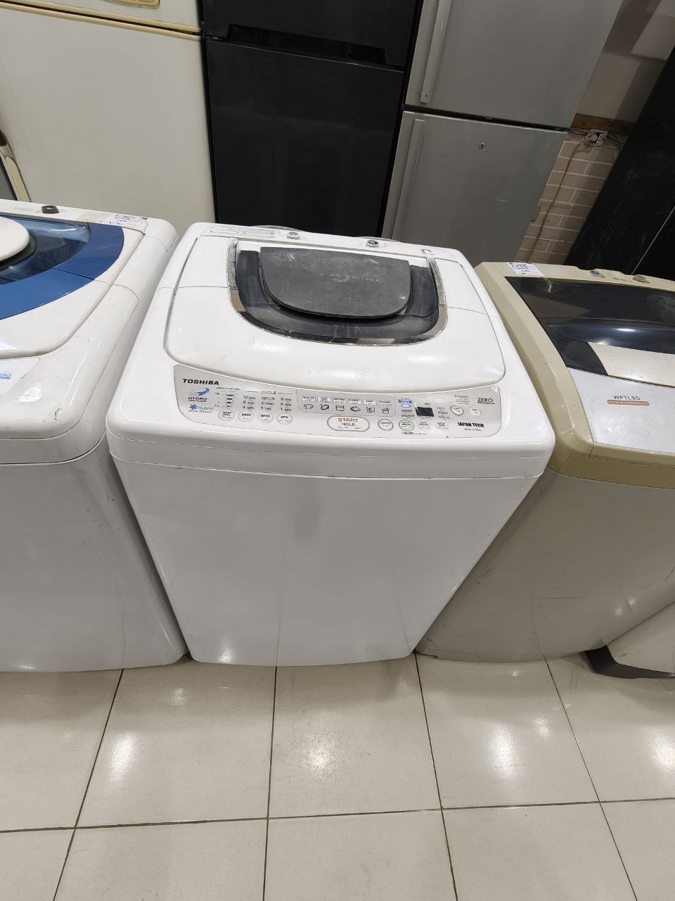 كود 5999
غسالة توشيبا فوق اتوماتيك 
استعمال بحالة جيدة 
10k
