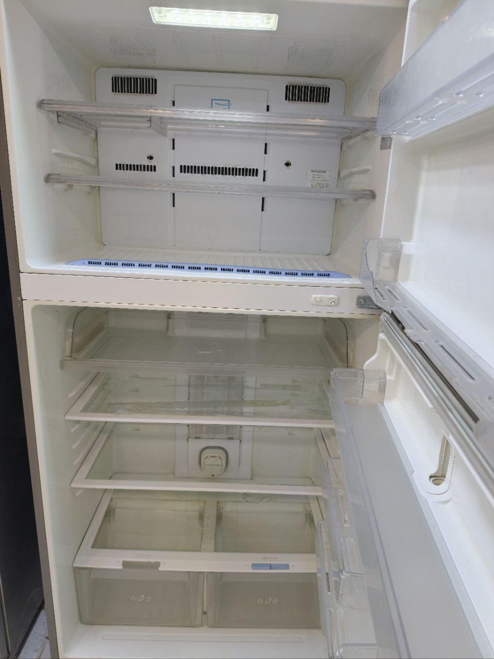 5808

تلاجه استعمال ال جي نوفروست 

22قدم استعمال