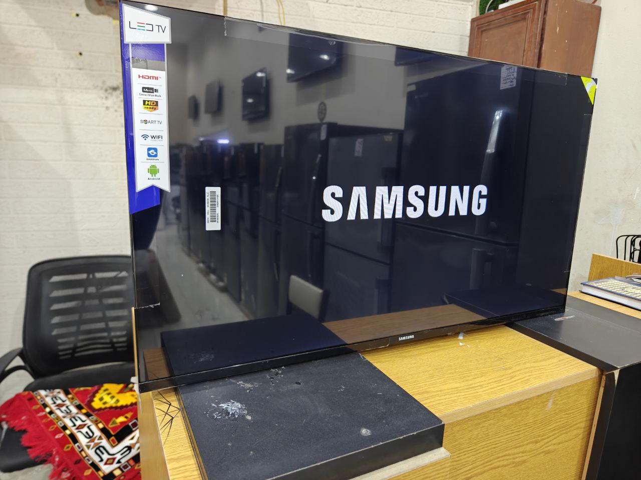 كود  6146
  شاشه 43 بوصة سامسونج اسمارت
 4k وارد الخارج 
احدث اصدر اعلي جودة