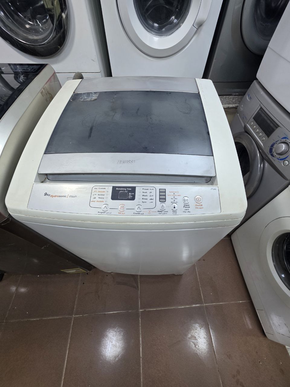 غساله فوق اتوماتك زانوسي 9 كيلو مستعمله