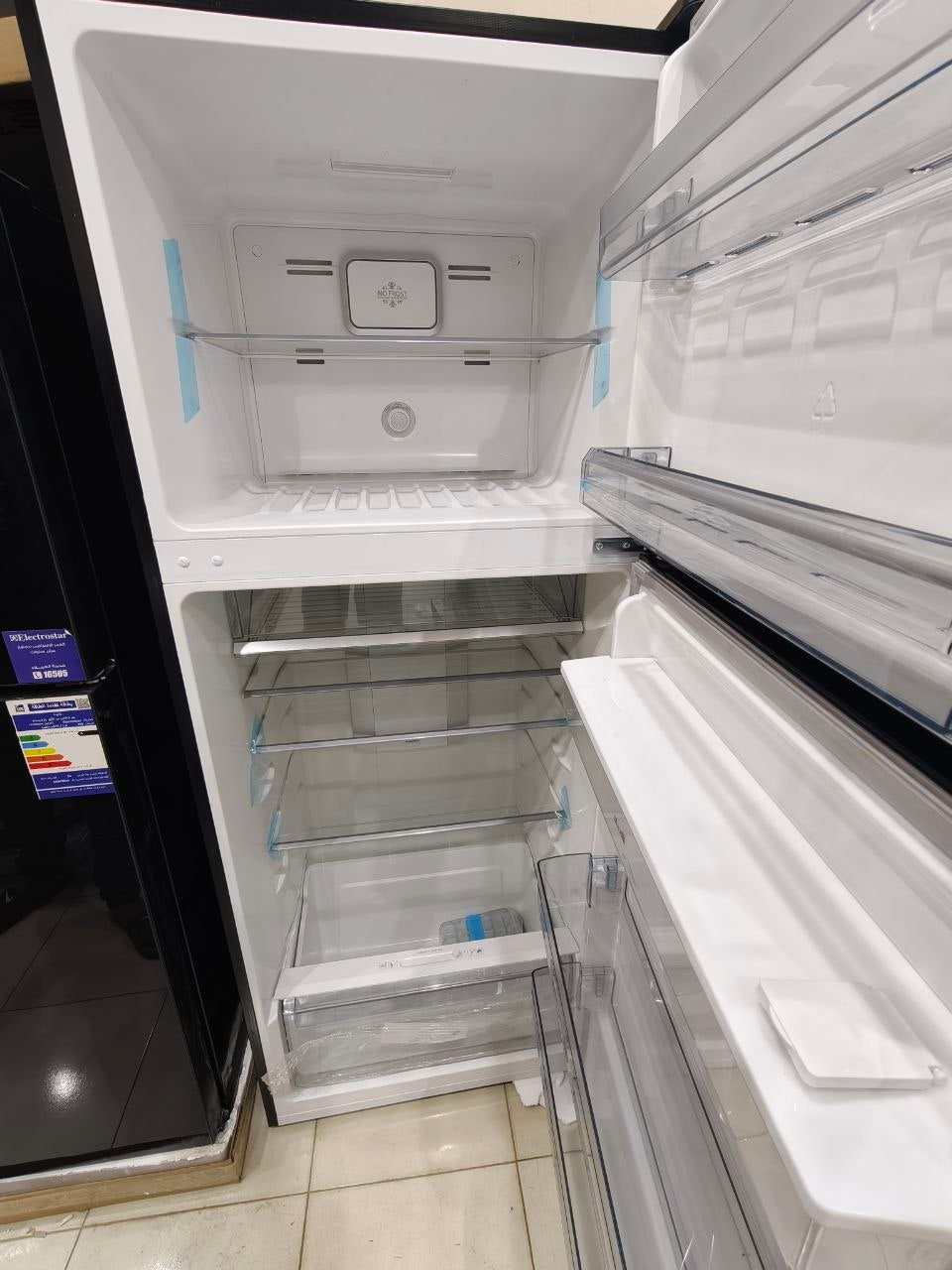 كود 7333
ثلاجه ويت ويل فرز تاني 
سعة قدم حوالي 430 لتر 
نوفروست