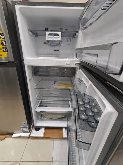 كود 6242

🧊 ثلاجة Zanussi  

جديده 
✔️ السعة: 370 لتر