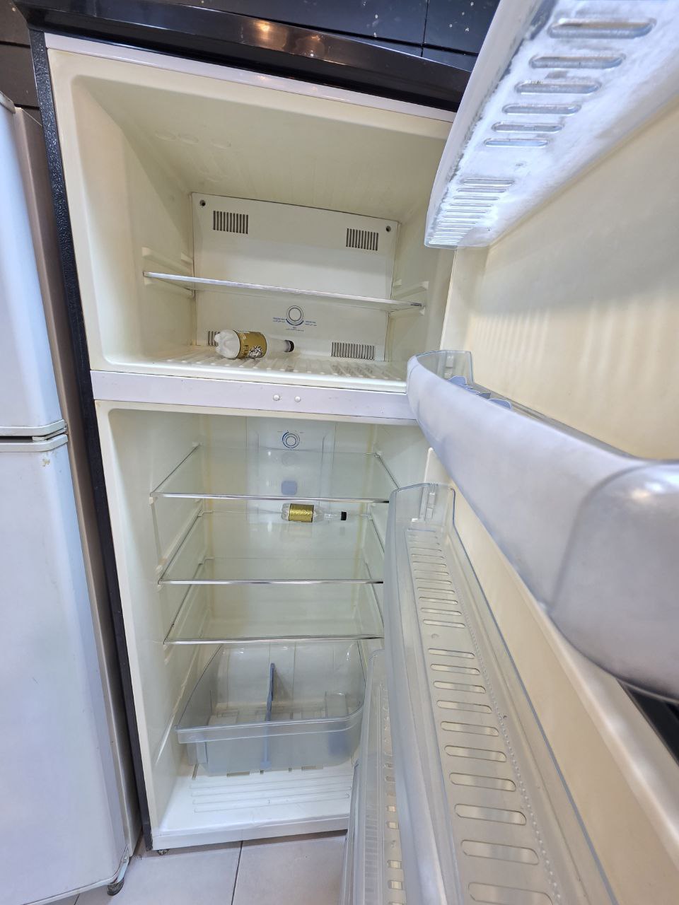 ثلاجه الكتروستار 16 قدم مستعمله