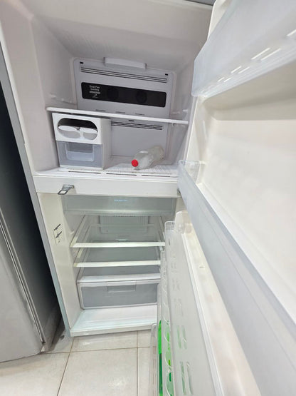 ثلاجه هيتاشي 14 قدم نوفروست استعمال بحاله ممتازه كود 5156