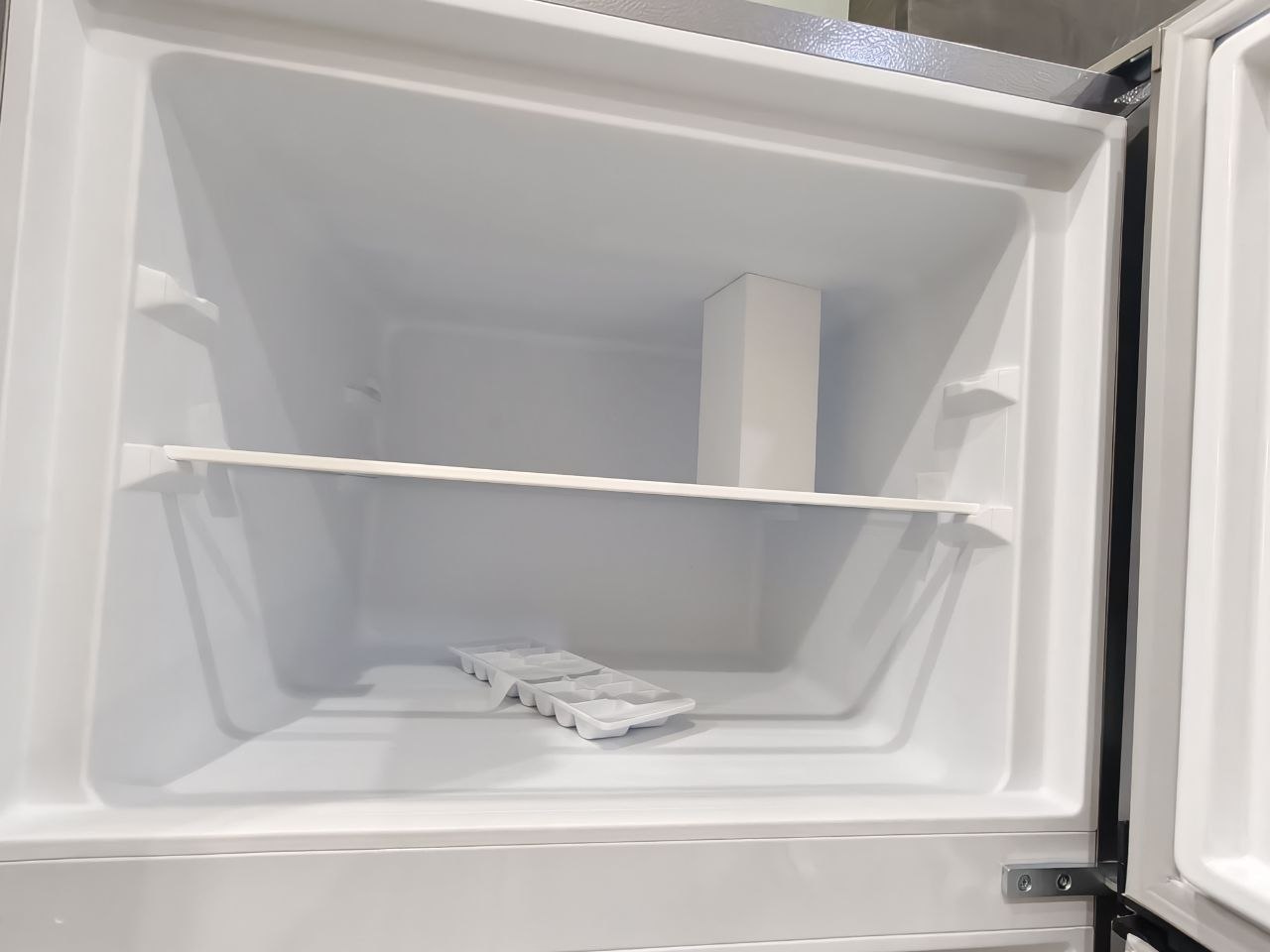كود 7322

ضمان 5 سنين 💪
الماركة: BEKO
الموديل: RDSG420M20SXB(EG)
السعة: 400 لتر (حوالي 14.1 قدم)
زيرو تصفية معرض
