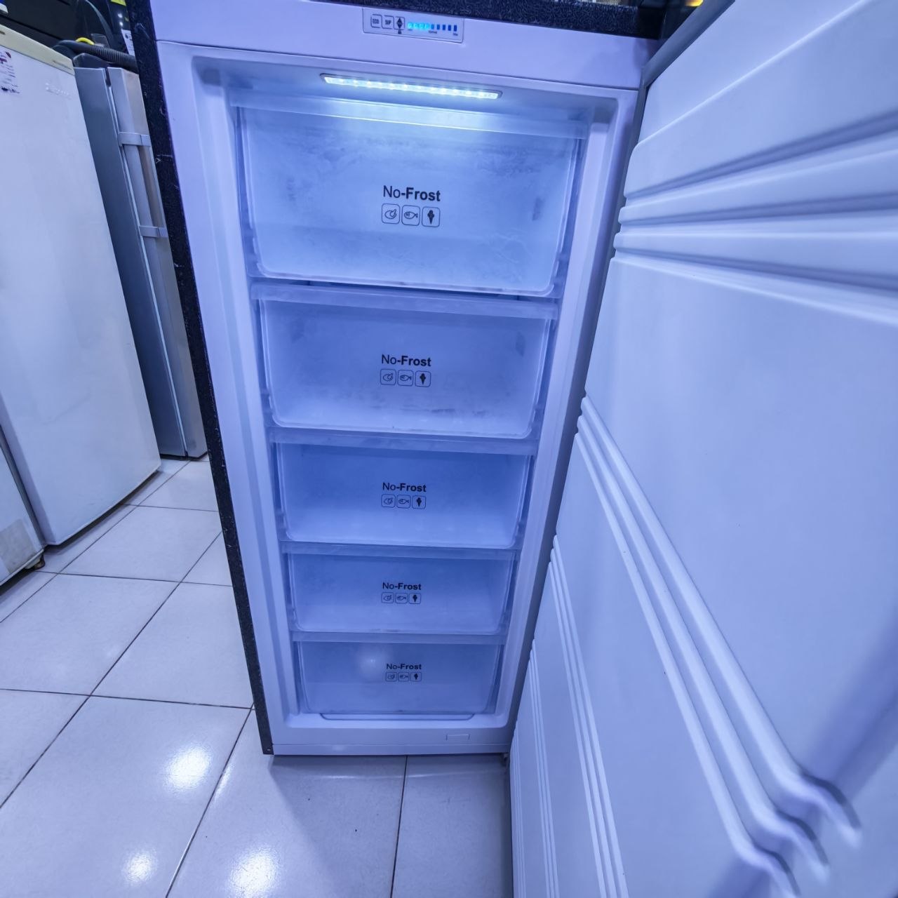 كود

🔥 ديب فريزر فريش كسر زيرو

✅ 5 درج – سعة 130 لتر

🛡️ ضمان 8 سنين

📌 الموديل: FNU-R250BC