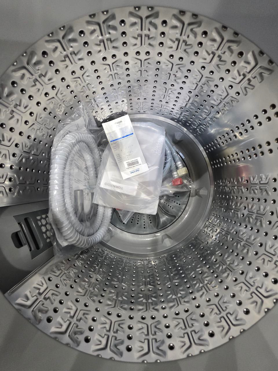 غساله تورنيدو 9 كيلو بالضمان والكرتونه كسر زيرو