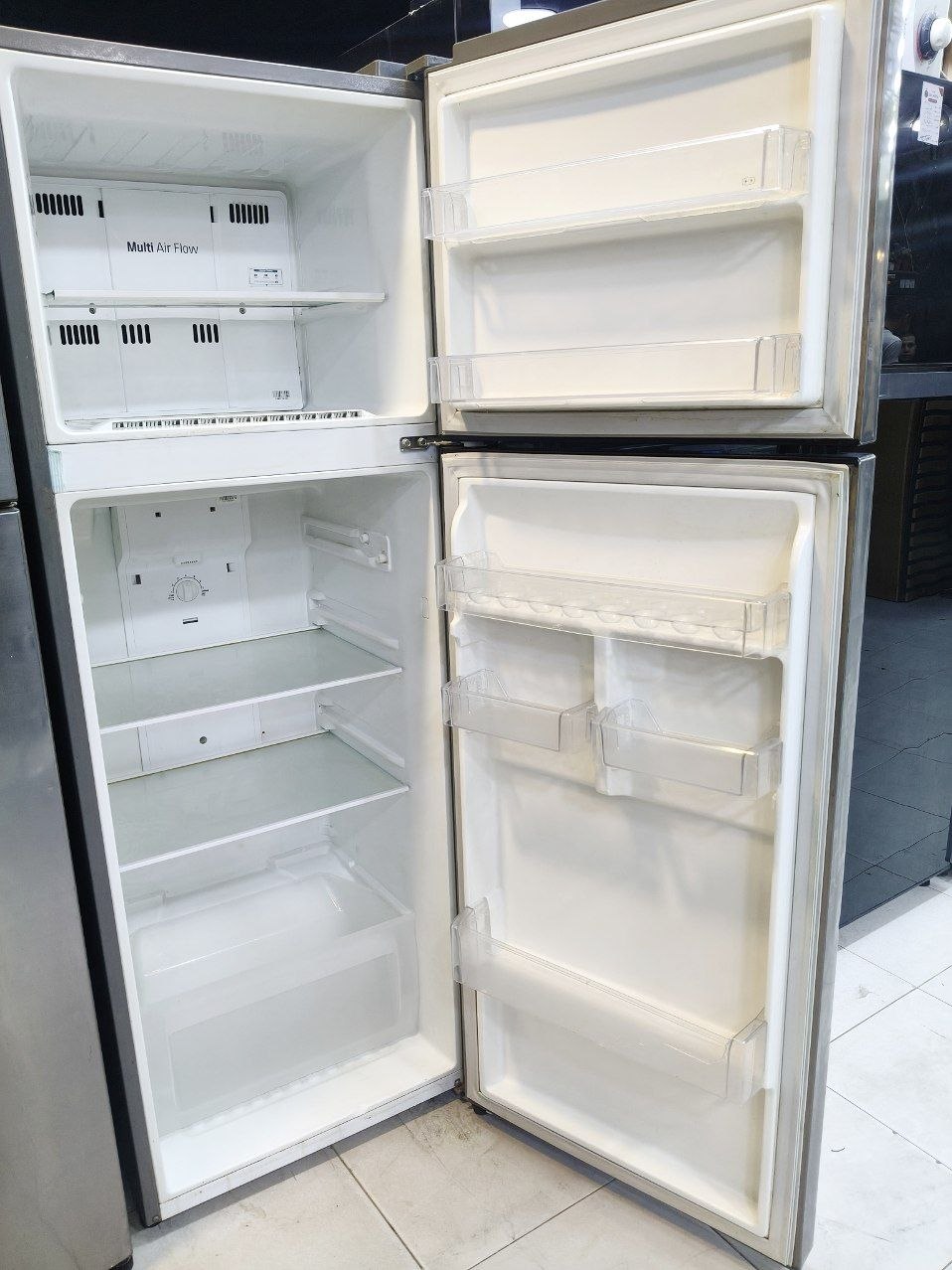 كود 9735
🧊 ثلاجة LG استعمال – موديل GN-C462SLCN
السعر  مميز بناء ع الحاله
✨ إنفرتر  موفّر للطاقة