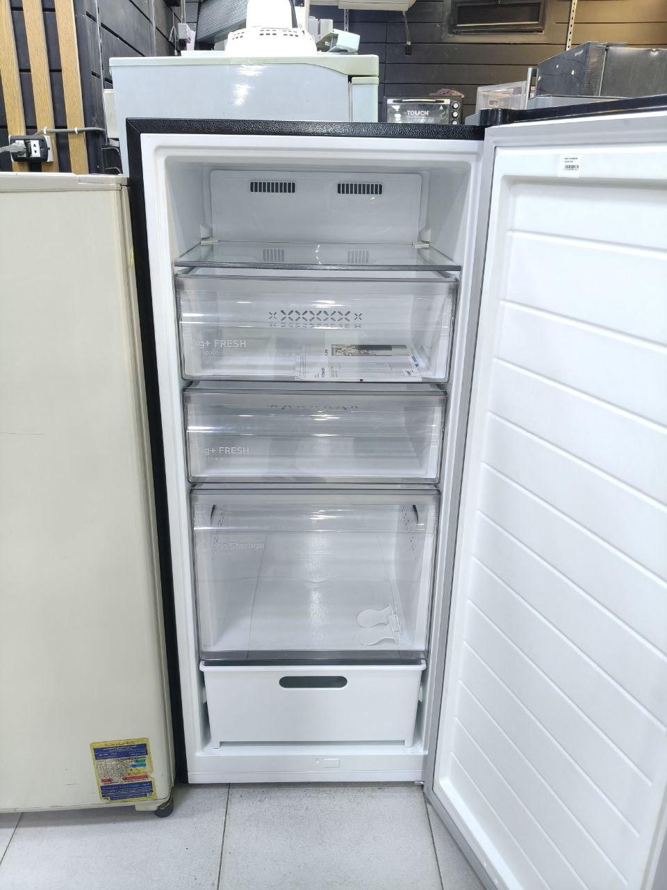 كود 9793
ضمان 10سنين
فرز بسبب خدش غير ظاهر 
❄️ ديب فريزر ميديا Midea نوفروست