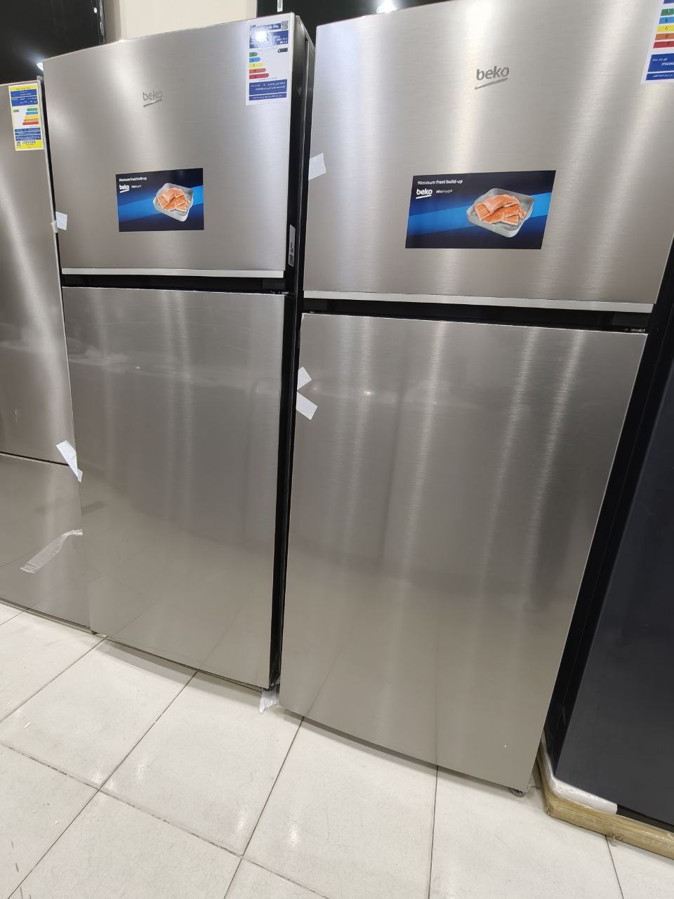 كود 6898
ضمان 5 سنين 💪
الماركة: BEKO
الموديل: RDSG420M20SXB(EG)
السعة: 400 لتر (حوالي 14.1 قدم)