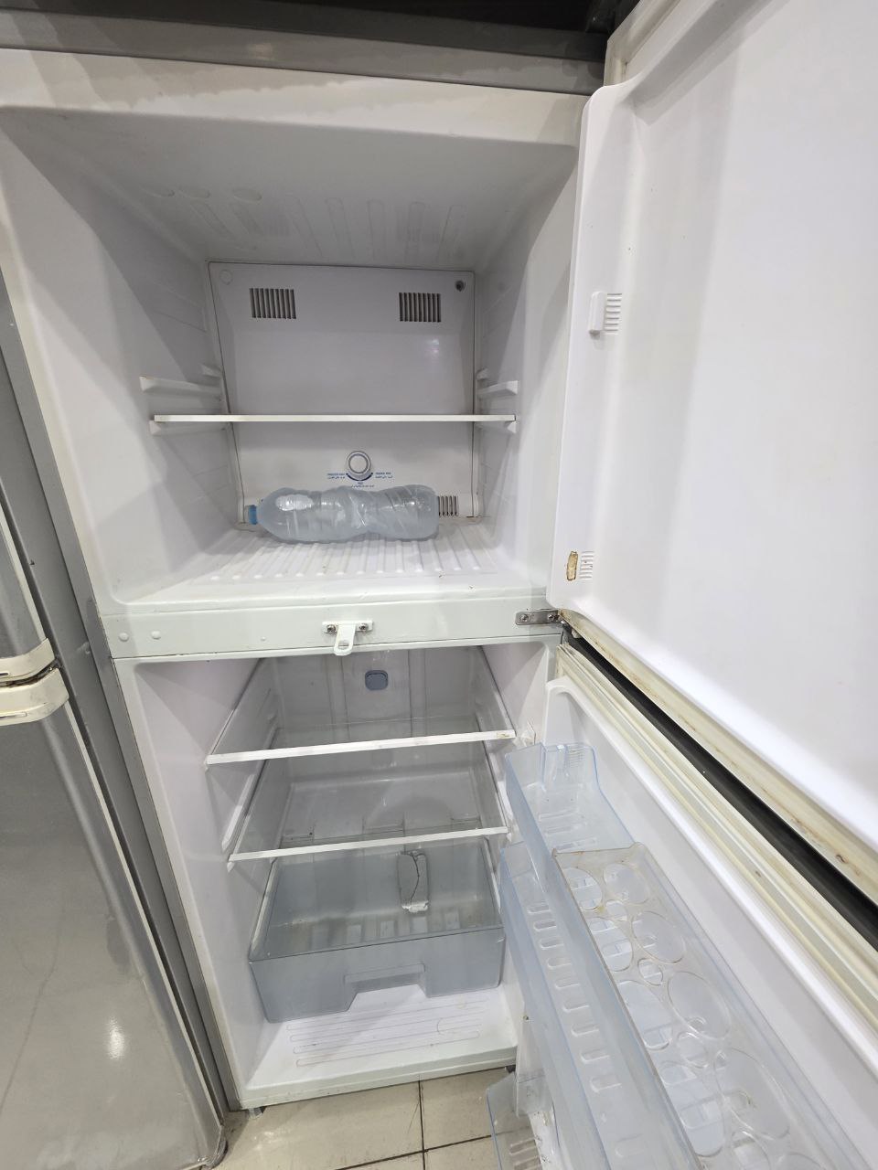 ثلاجه الكتروستار 14 قدم نوفرست مستعمله كود 5396