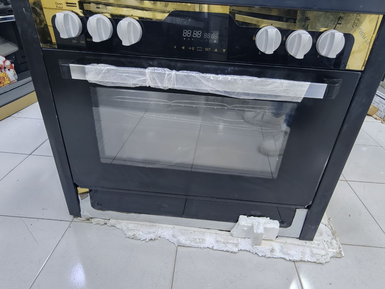 كود
بوتجاز يونيون اير فرز بالكرتونه
نص امان

🍳 1️⃣ مسطح قوي 5 شعلة
شعلة ثلاثية (توربو) في المنتصف 🔥 للطبخ السريع.