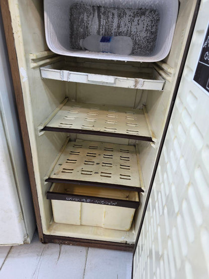 كود 5599
تلاجه  8قدم ايديل استعمال