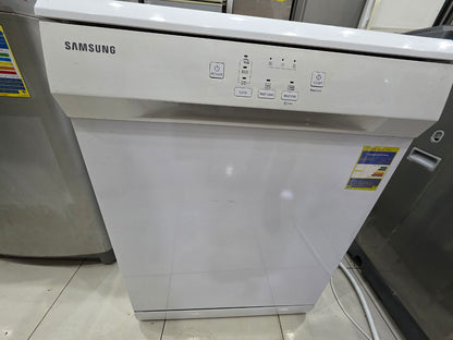 غسالة اطباق كسر زيرو  سعة كبيرة (~12 كجم) كود 5509
خيارات غسل متعددة